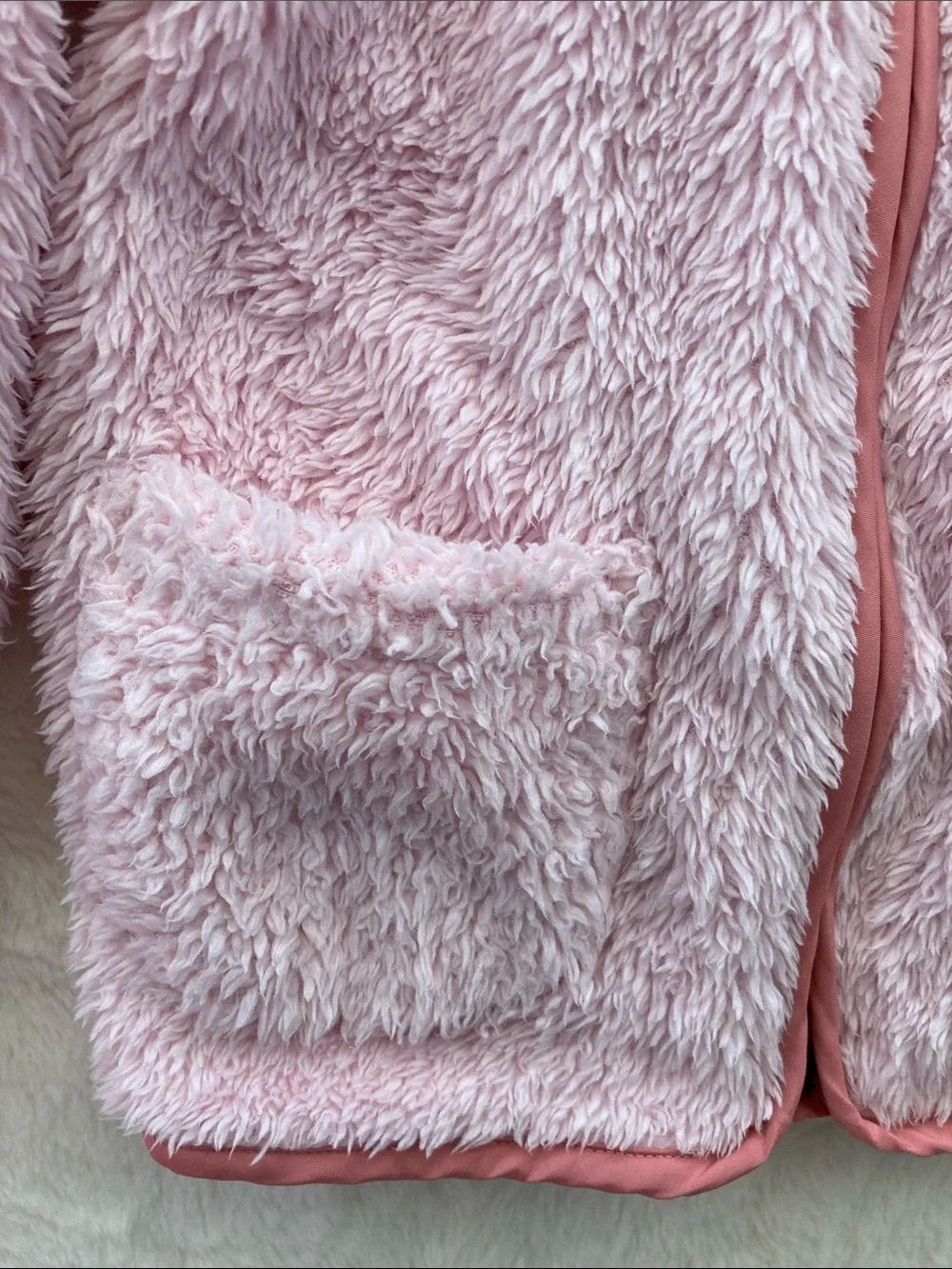 SALE! 50% Off Kids Old Navy Pink Teddy Jacket with Dark Pink Trim Size 5T
